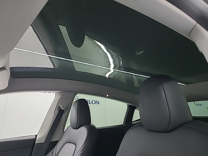 Foto 19 van Tesla Model Y