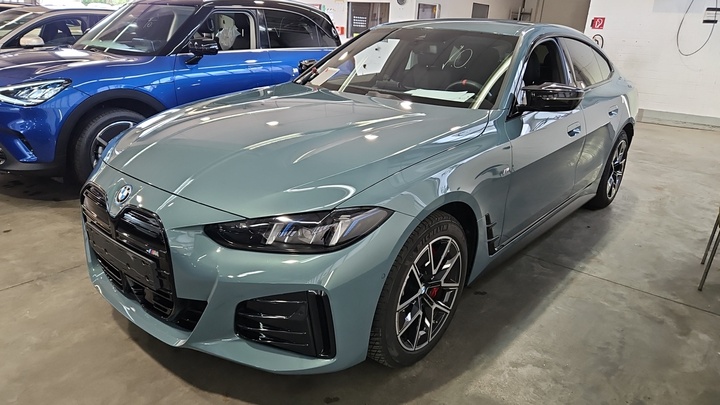 Foto 2 van BMW i4