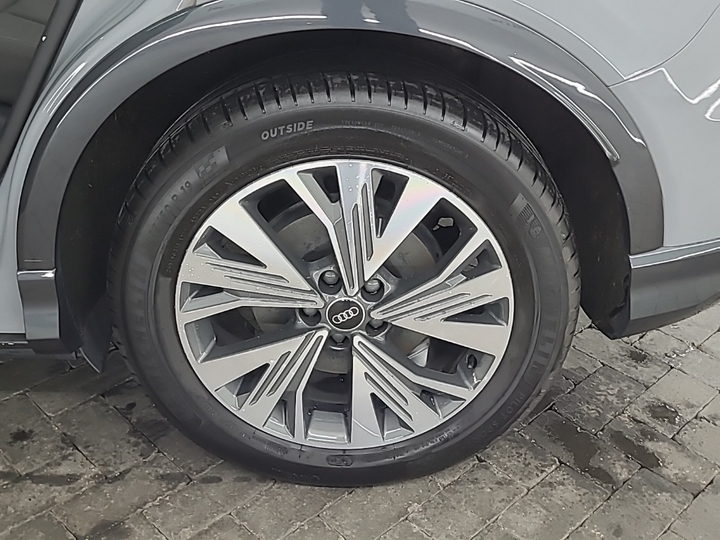 Foto 15 van Audi Q4 e-tron