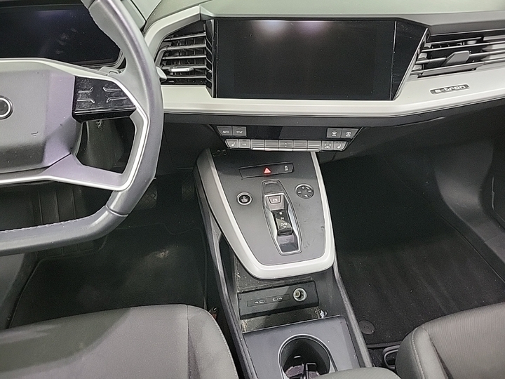 Foto 11 van Audi Q4 e-tron