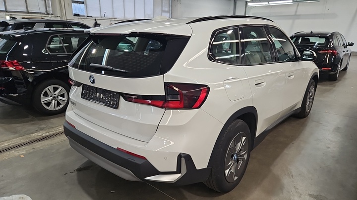 Foto 5 van BMW ix1