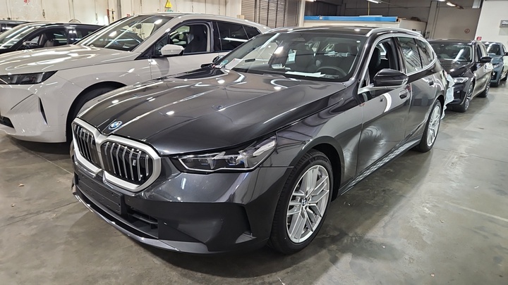 Foto 2 van BMW i5