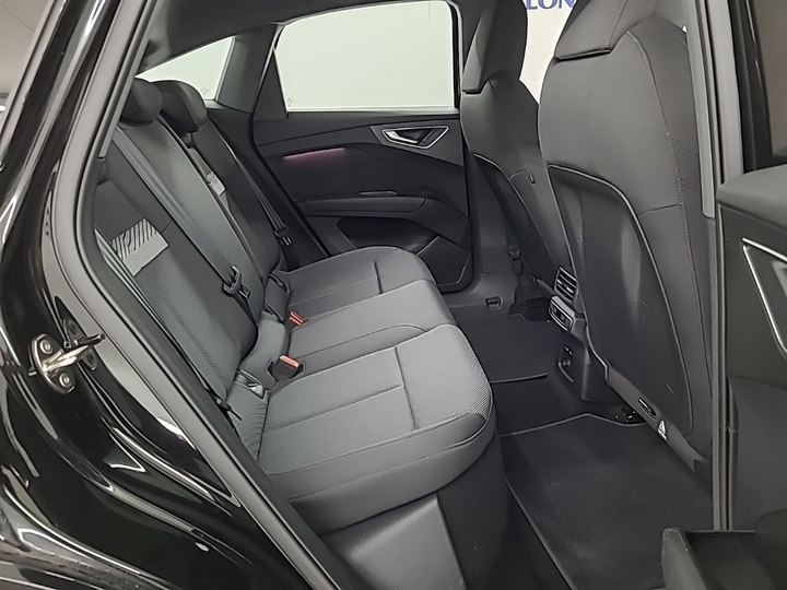 Foto 8 van Audi Q4 Sportback e-tron