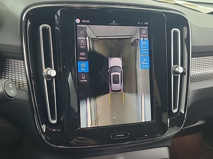 Foto 16 van Volvo XC40 Recharge