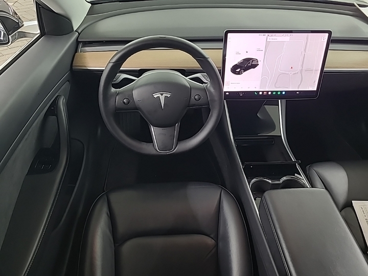 Foto 9 van Tesla Model 3
