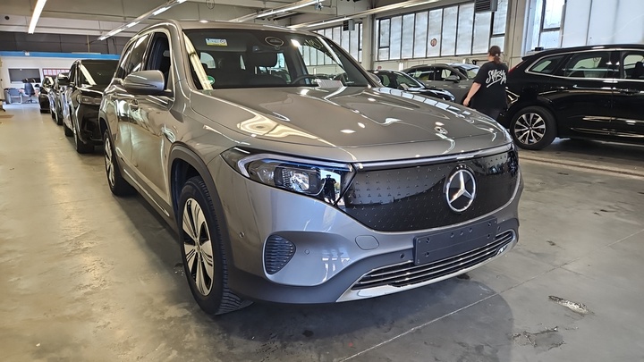 Foto 2 van Mercedes EQB
