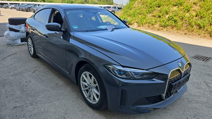 Foto 3 van BMW i4