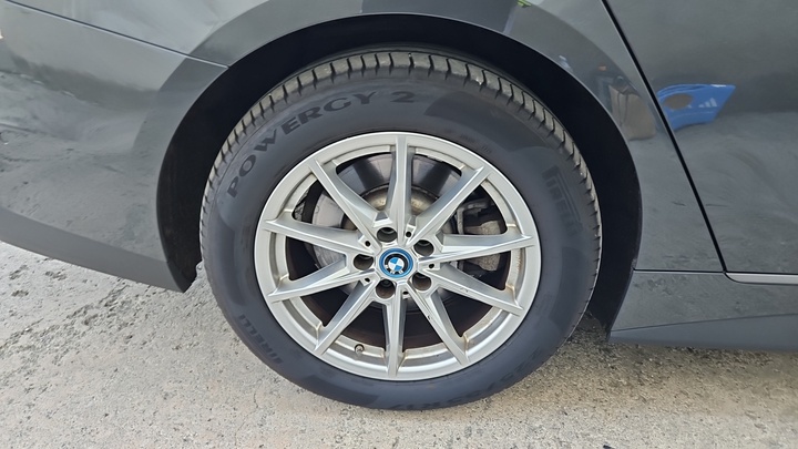 Foto 11 van BMW i4