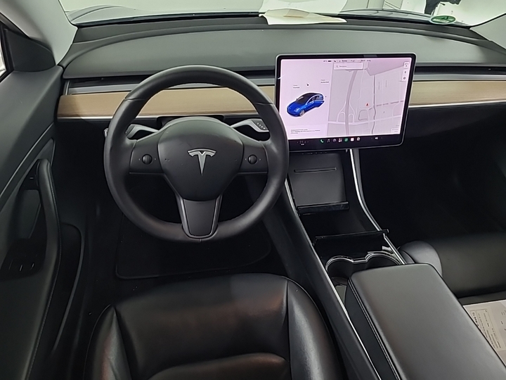 Foto 9 van Tesla Model 3