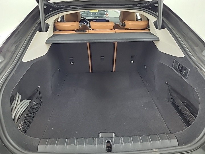 Foto 6 van BMW i4