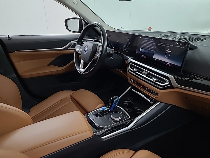 Foto 7 van BMW i4