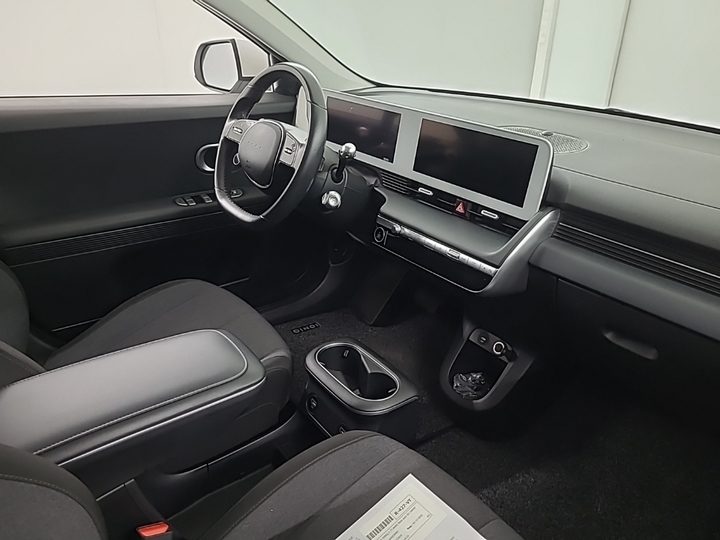 Photo 6 of Hyundai Ioniq 5