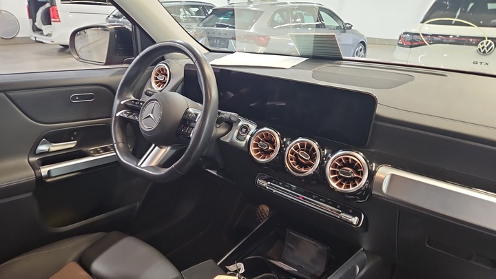 Foto 7 van Mercedes EQB