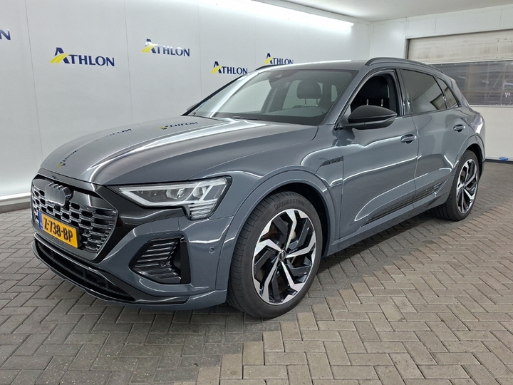 Foto 2 van Audi Q8