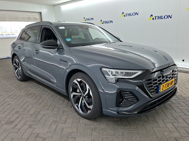 Foto 3 van Audi Q8