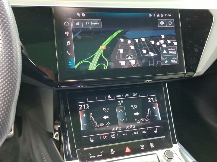 Foto 9 van Audi Q8