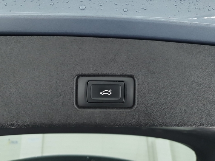 Foto 15 van Audi Q4 e-tron