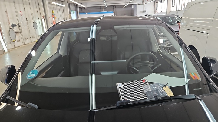 Foto 11 van Tesla Model Y
