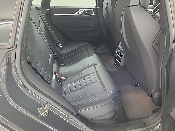 Foto 8 van BMW i4