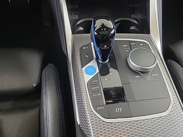 Foto 13 van BMW i4