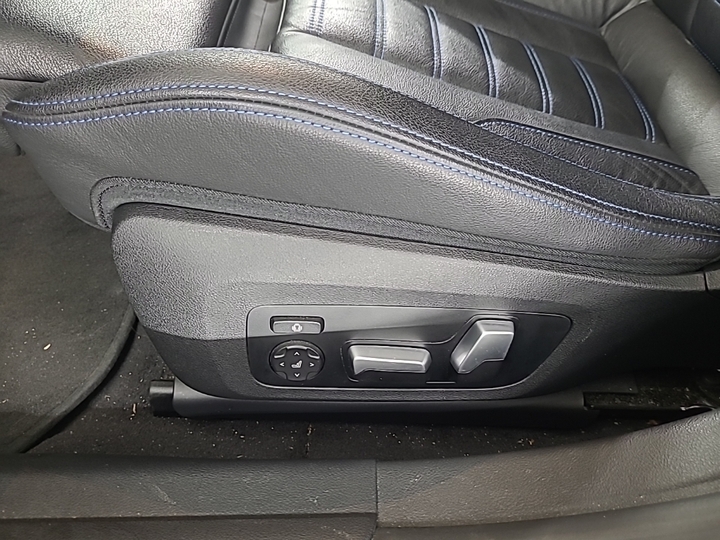 Foto 18 van BMW i4