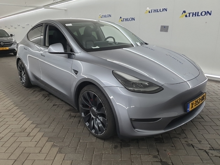 Photo 3 of Tesla Model Y