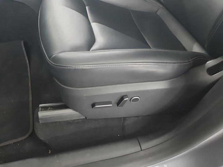 Photo 16 of Tesla Model Y