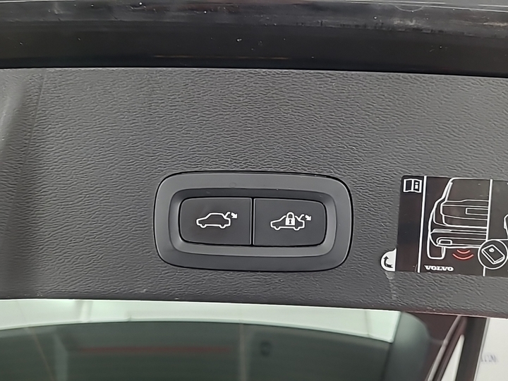 Foto 15 van Volvo XC40 Recharge
