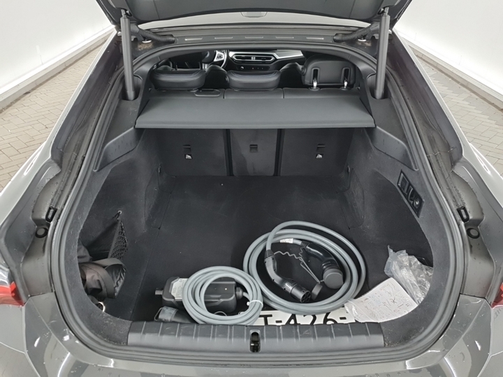 Photo 5 of BMW i4