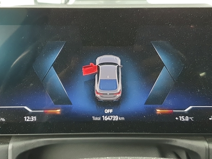 Photo 9 of BMW i4