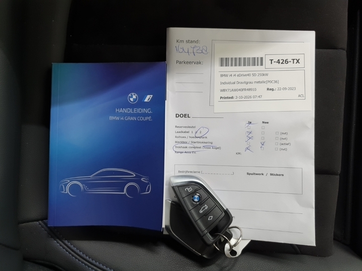 Photo 13 of BMW i4