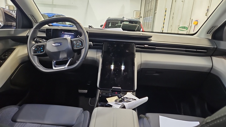 Foto 5 van Ford Explorer EV