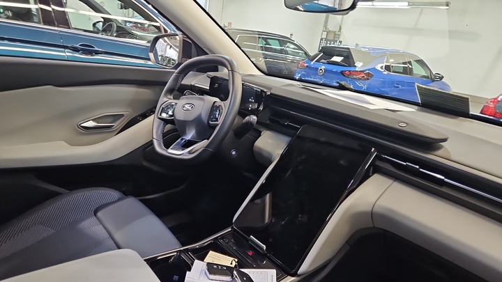Foto 6 van Ford Explorer EV