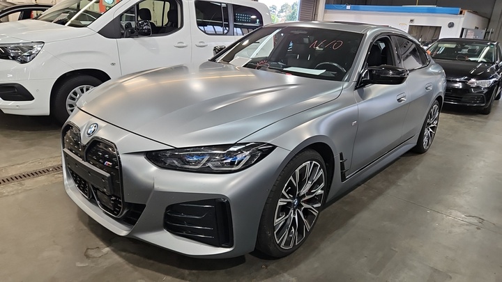 Foto 2 van BMW i4
