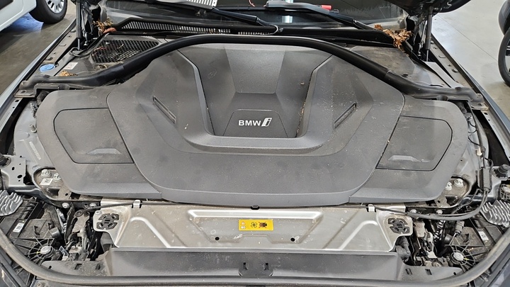 Foto 10 van BMW i4