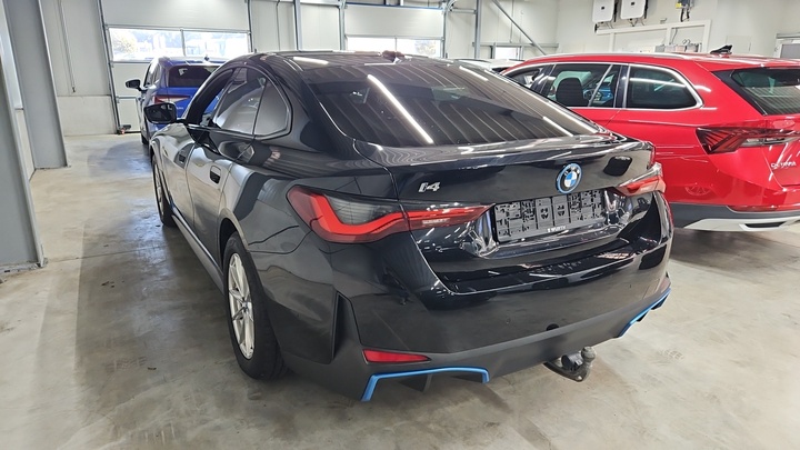 Foto 4 van BMW i4
