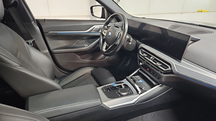 Foto 8 van BMW i4