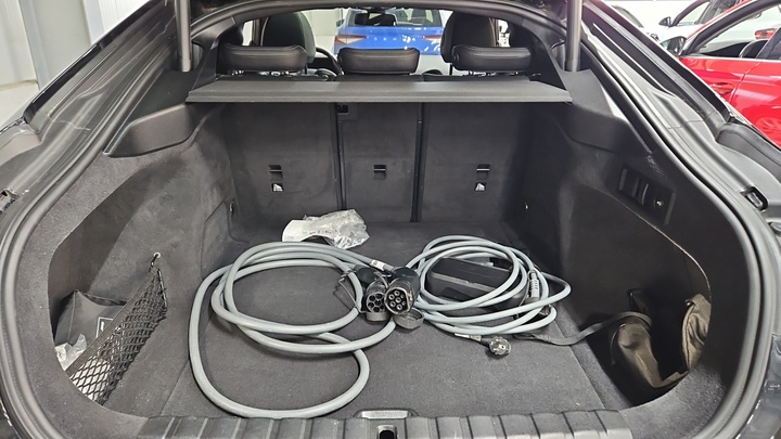 Foto 9 van BMW i4
