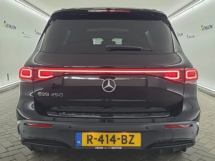 Foto 16 van Mercedes EQB