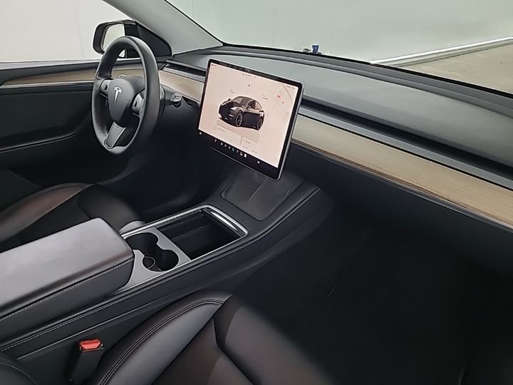 Foto 5 van Tesla Model Y