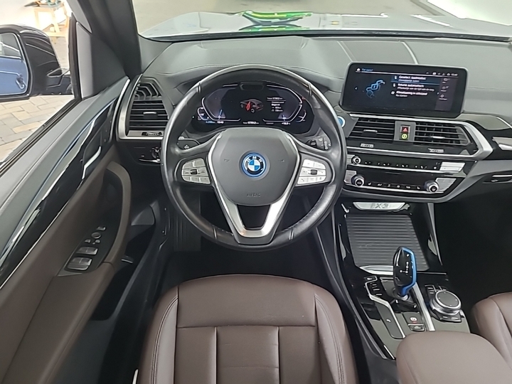 Foto 9 van BMW ix3