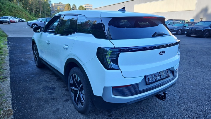Foto 4 van Ford Explorer EV