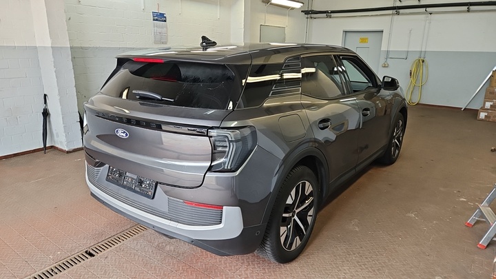 Foto 5 van Ford Explorer EV