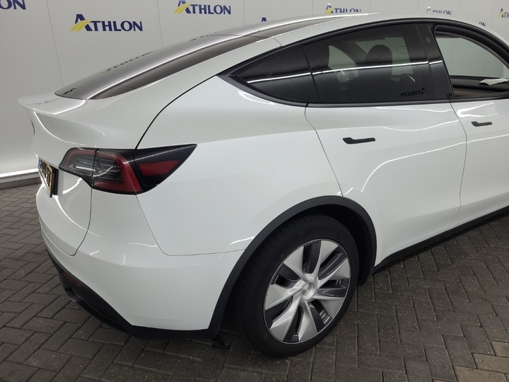 Foto 22 van Tesla Model Y