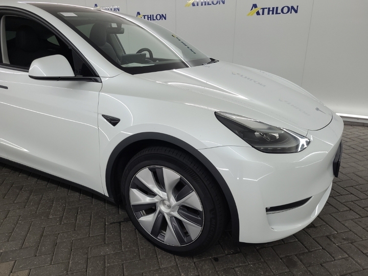 Foto 23 van Tesla Model Y