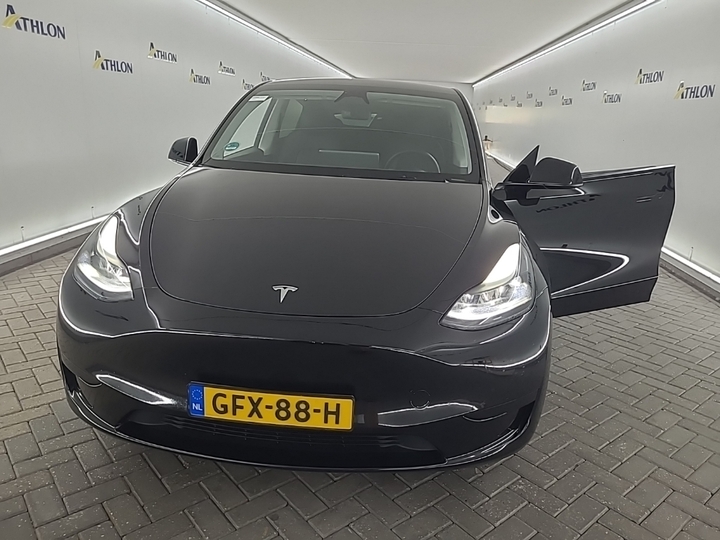 Foto 15 van Tesla Model Y