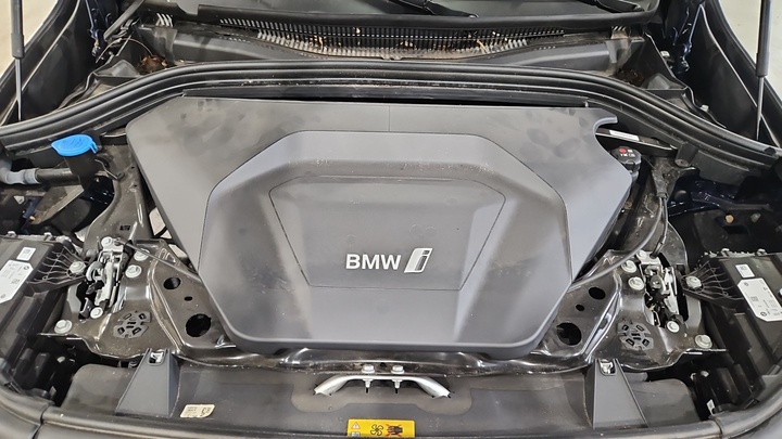 Foto 12 van BMW ix1