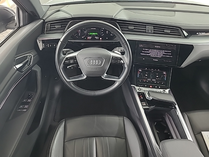 Foto 8 van Audi e-tron