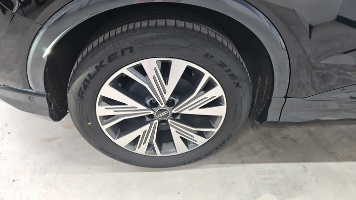 Foto 11 van Audi Q4 e-tron