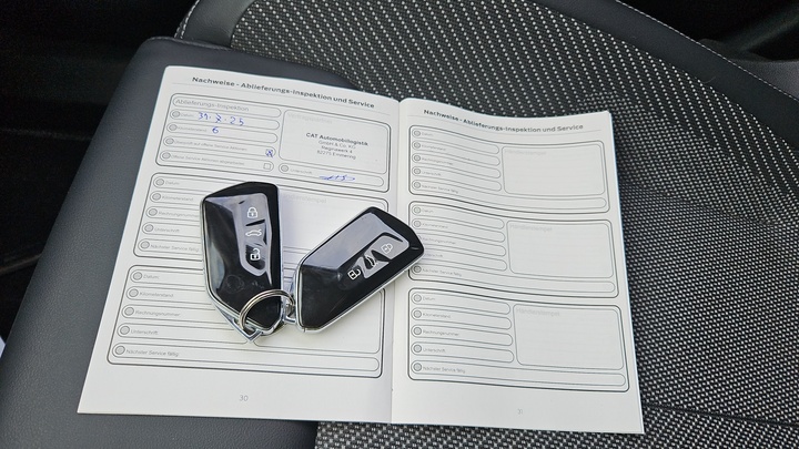 Foto 12 van Ford Explorer EV